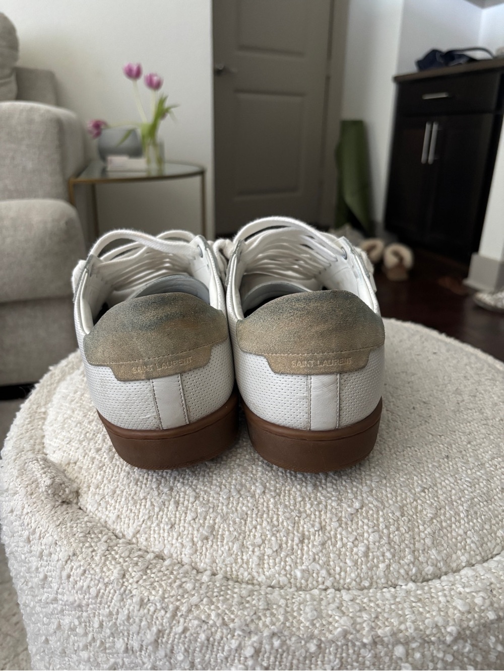 Saint Laurent White and Beige Leather Suede Low-Top Sneakers - Picture 2 of 6